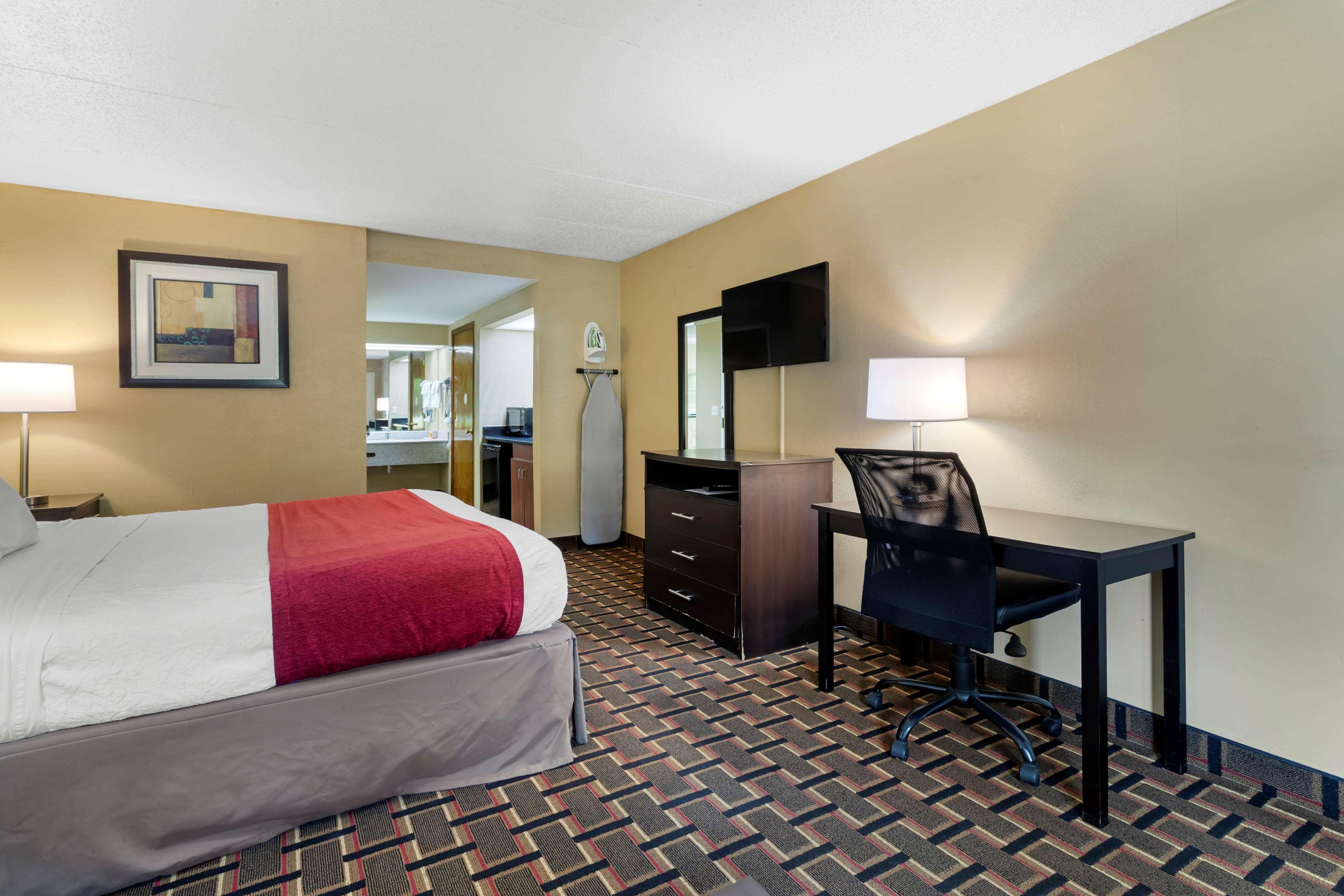 Surestay Hotel By Best Western Lenoir City Exteriér fotografie