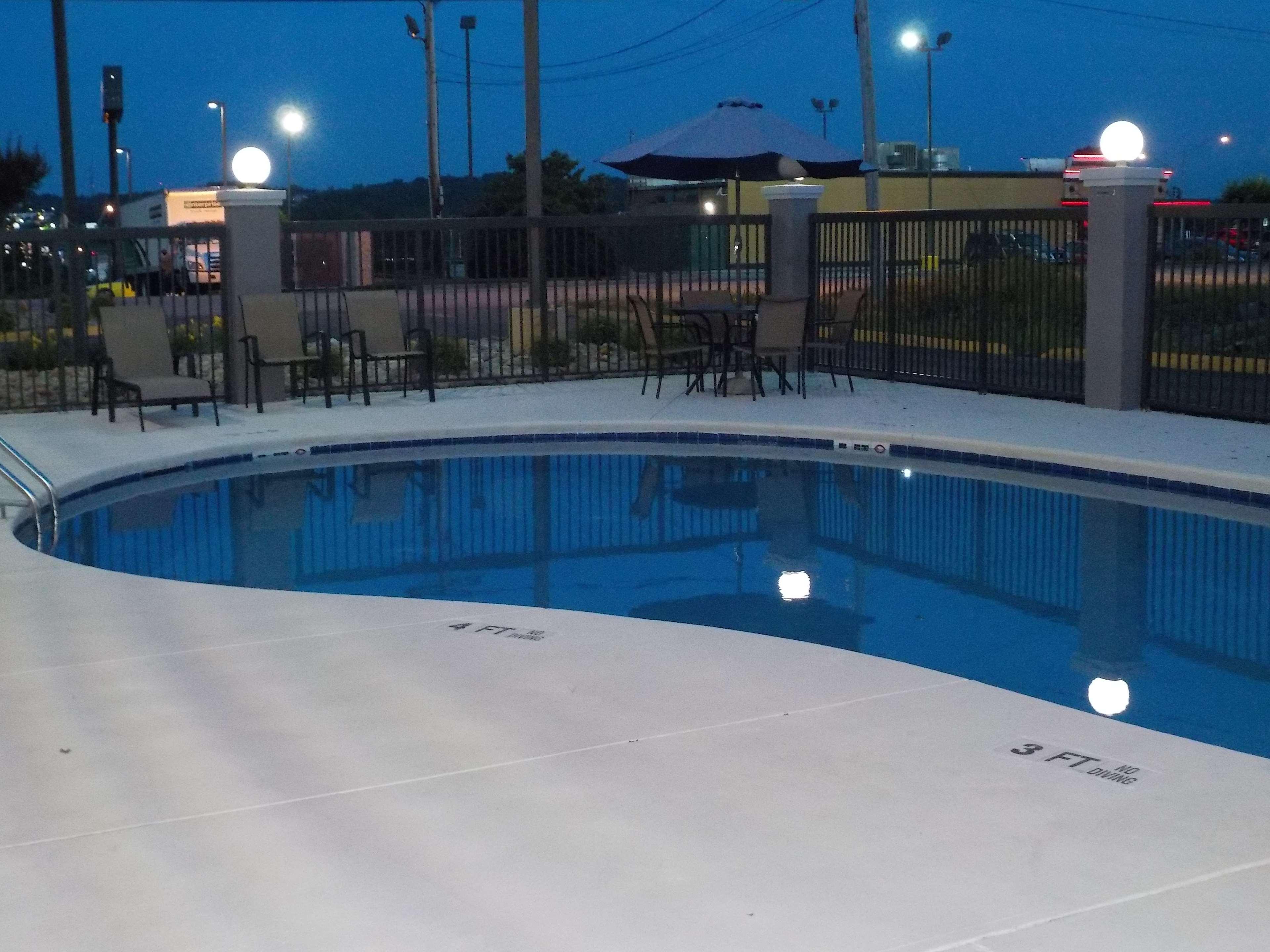 Surestay Hotel By Best Western Lenoir City Exteriér fotografie