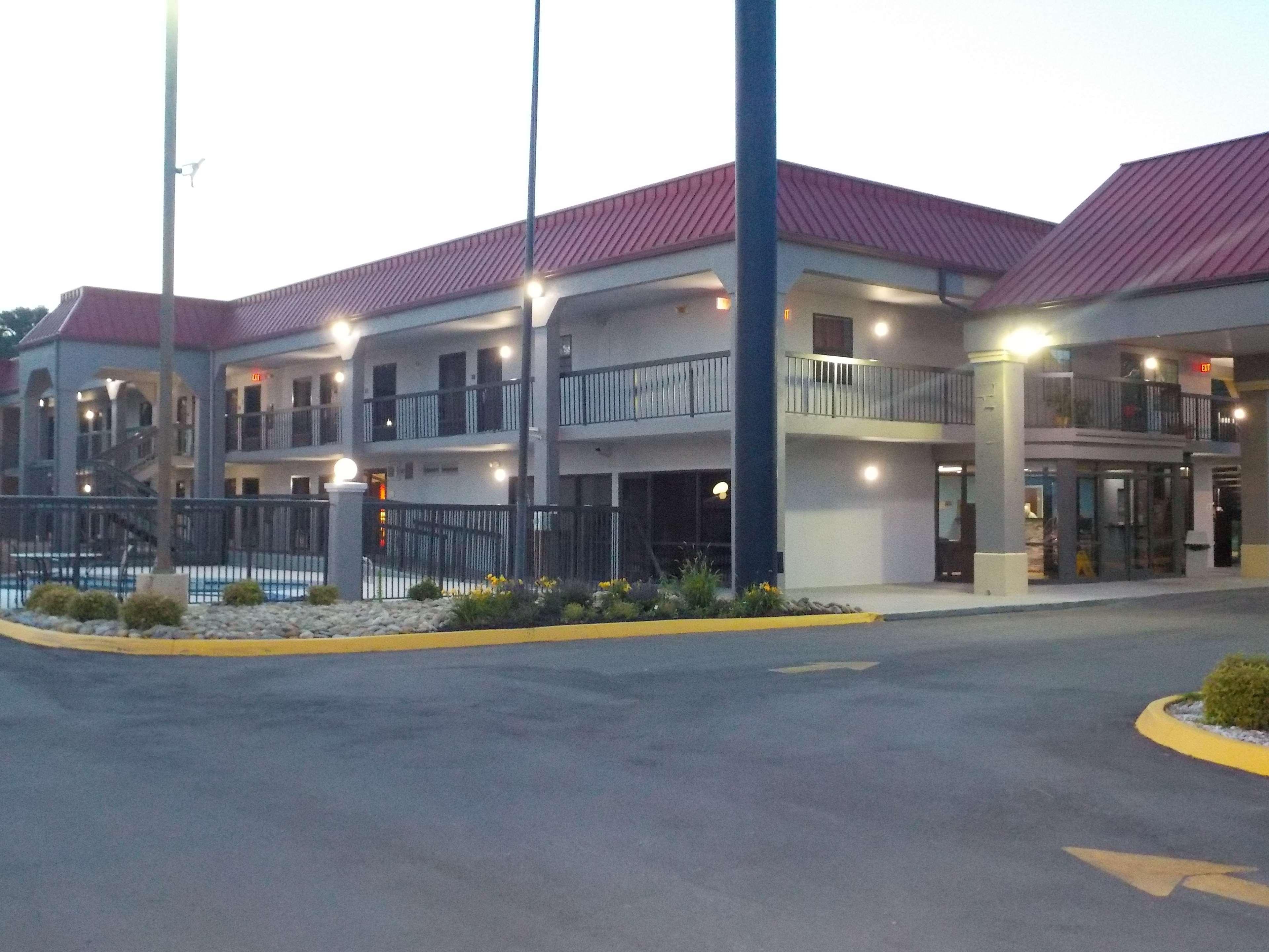 Surestay Hotel By Best Western Lenoir City Exteriér fotografie