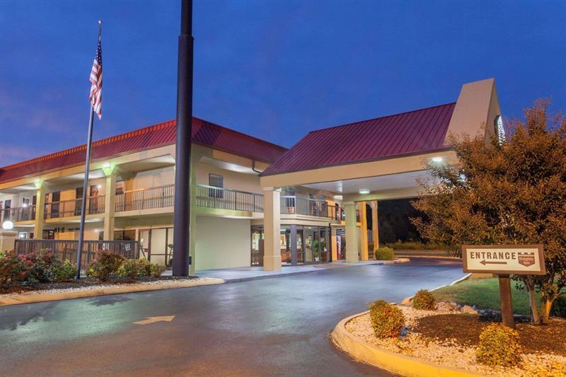 Surestay Hotel By Best Western Lenoir City Exteriér fotografie