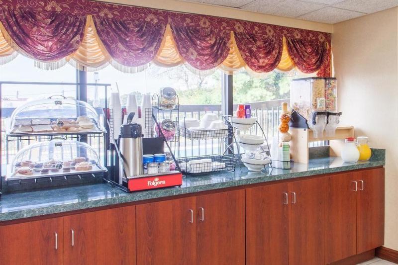 Surestay Hotel By Best Western Lenoir City Exteriér fotografie
